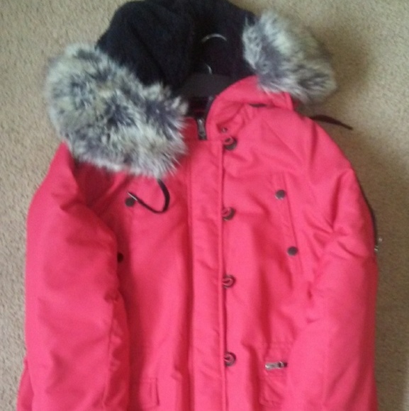 Winter Coat - Picture 1 of 4